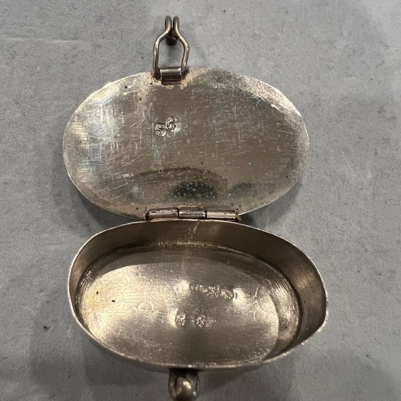 Mexico Silver & Abalone Pill Box - Picture 6 of 6